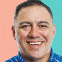 Headshot Dylan Ching