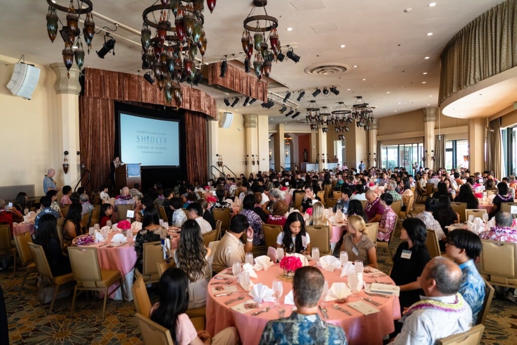 Image B Shidler College Awards 12 M In Scholarships As Students Thank Donors